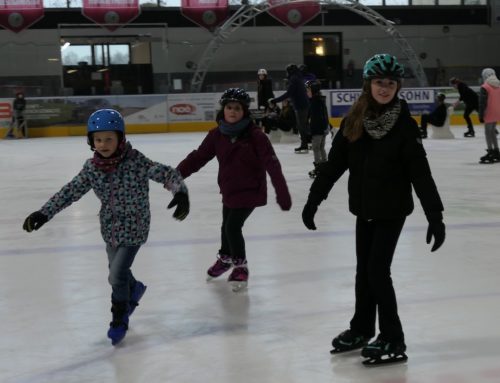 Wintersporttag im Freizeitbad „Caprima“ und der Eissporthalle in Dingolfing